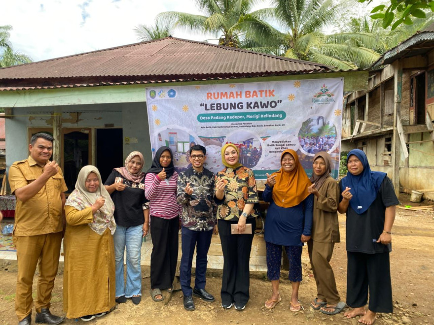 Pesona Batik Sungai Lemau Produksi Rumah Batik Lebung Kawo Desa Padang Kedeper